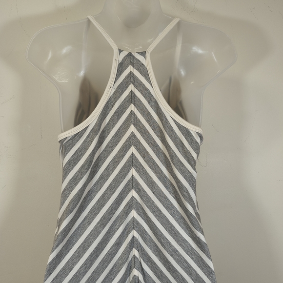 Laila Jayde Women's Gray and White Striped Tank Top , Size L - Picture 4 of 7